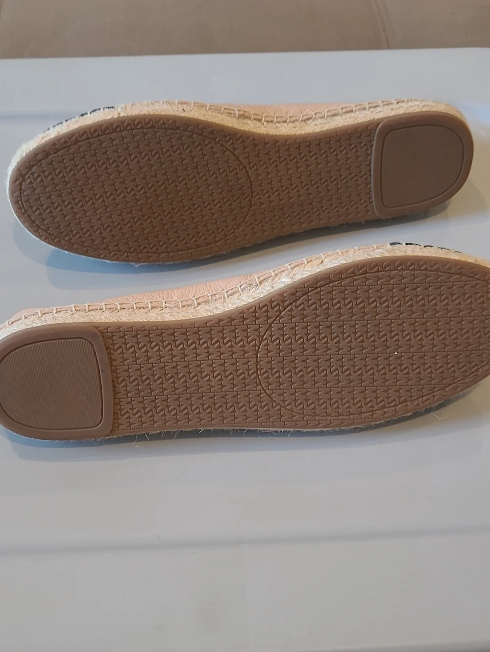 Michael Kors Classic Two-Tone Women's Espadrille Flats - Pink and Black Size 11